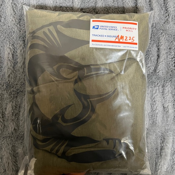 Kuiu 3XL Long Sleeve Merino Wool Base Layer T-Shirt Ram Skull Logo Olive Green - Picture 7 of 7